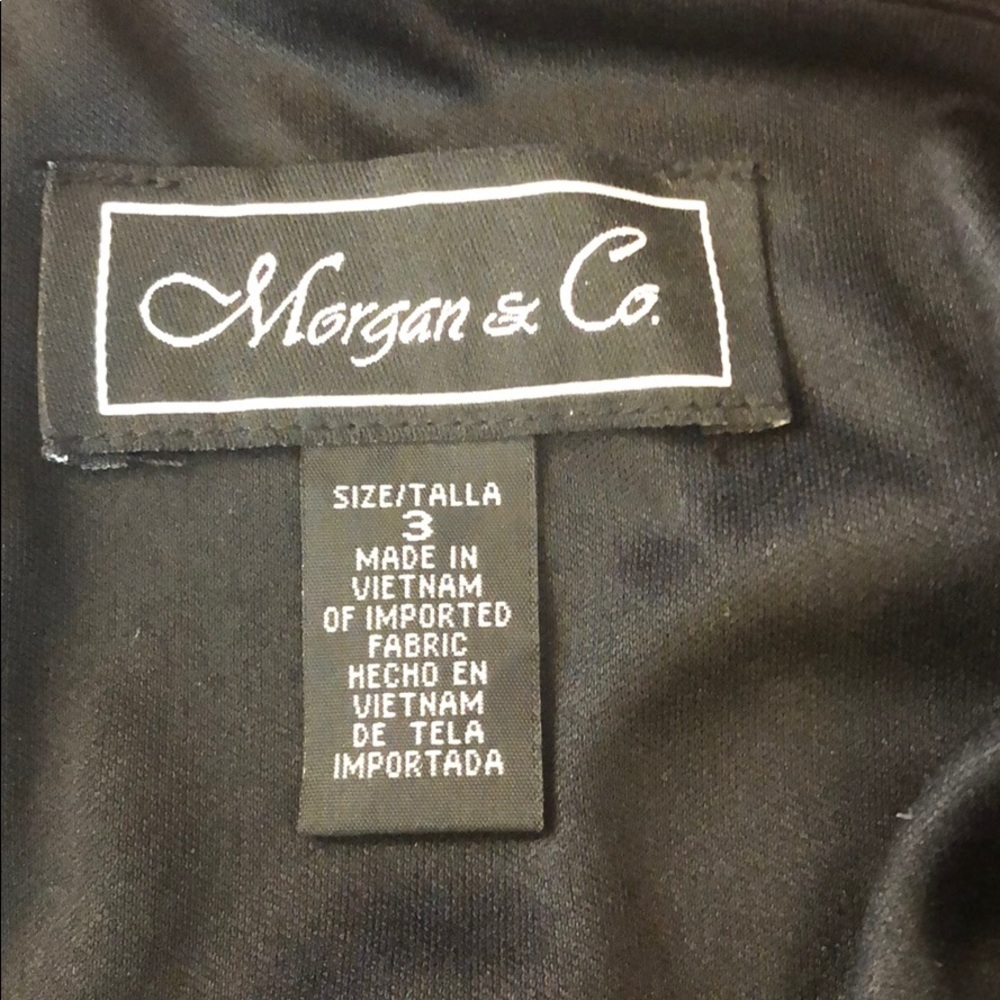 Floral printed cold shoulder dress - Picture 8 of 10